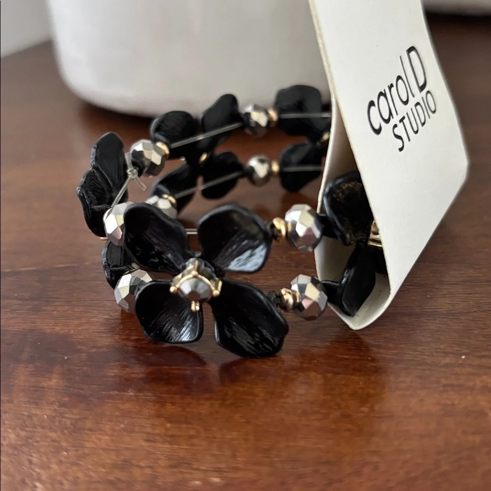 Carol D Studio Black Acrylic Flowers,beveled gray rhinestones & beads,stretch